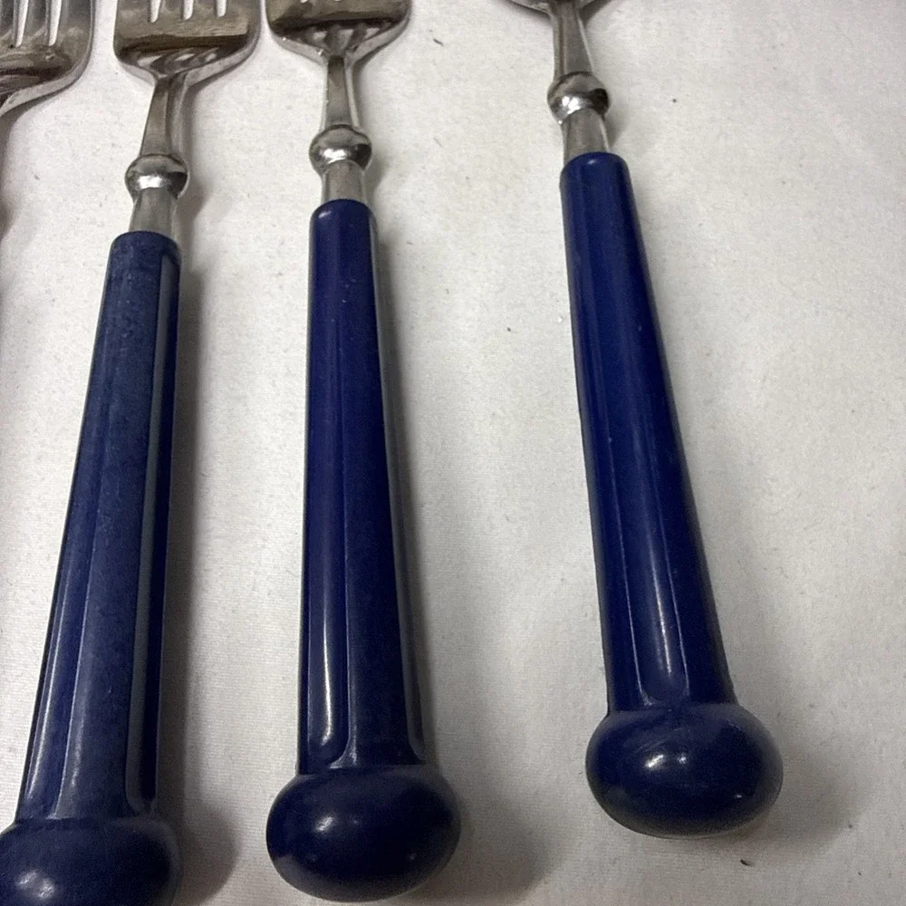 Flatware,Oxford Hall 4 Forks 1 Spoon 4 Knifes Blue Handle Stainless Japan VTG.